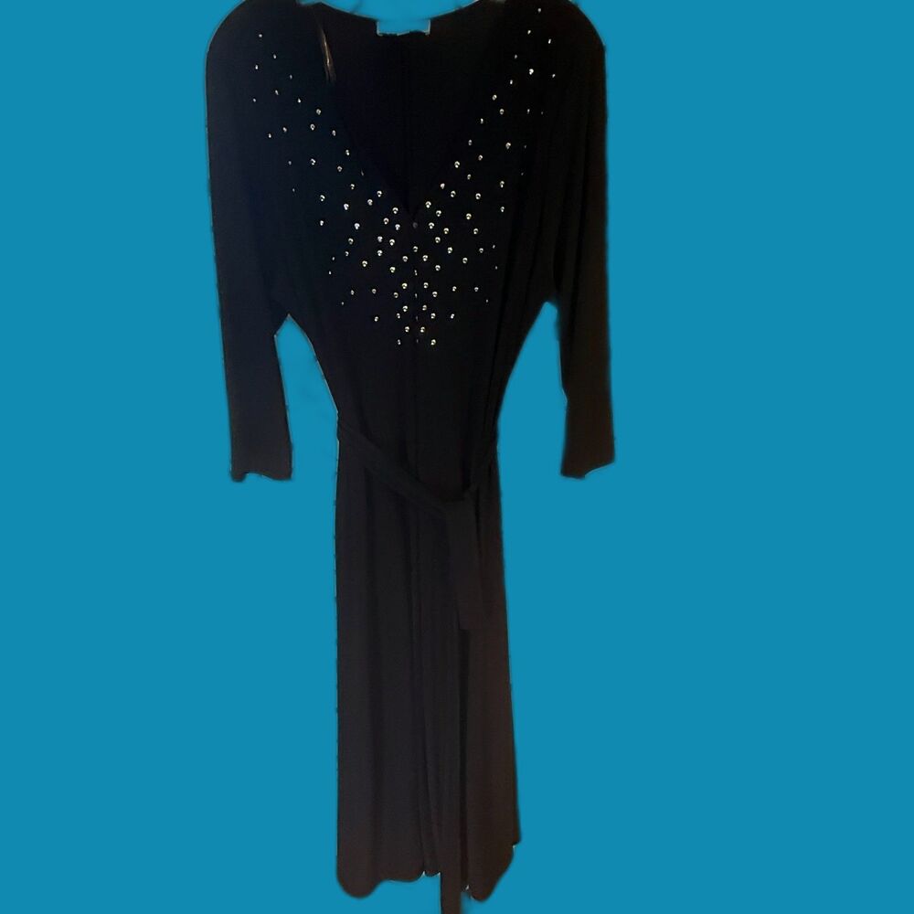 Chaus Black V neck with silver studs XL New With Tags